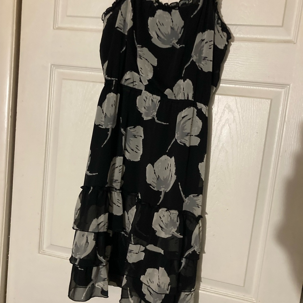 Elegant Black and Gray Floral Dress XL